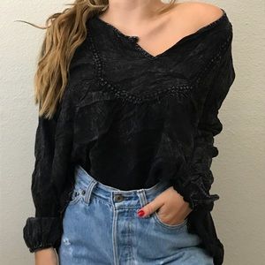 Basil Lola black top